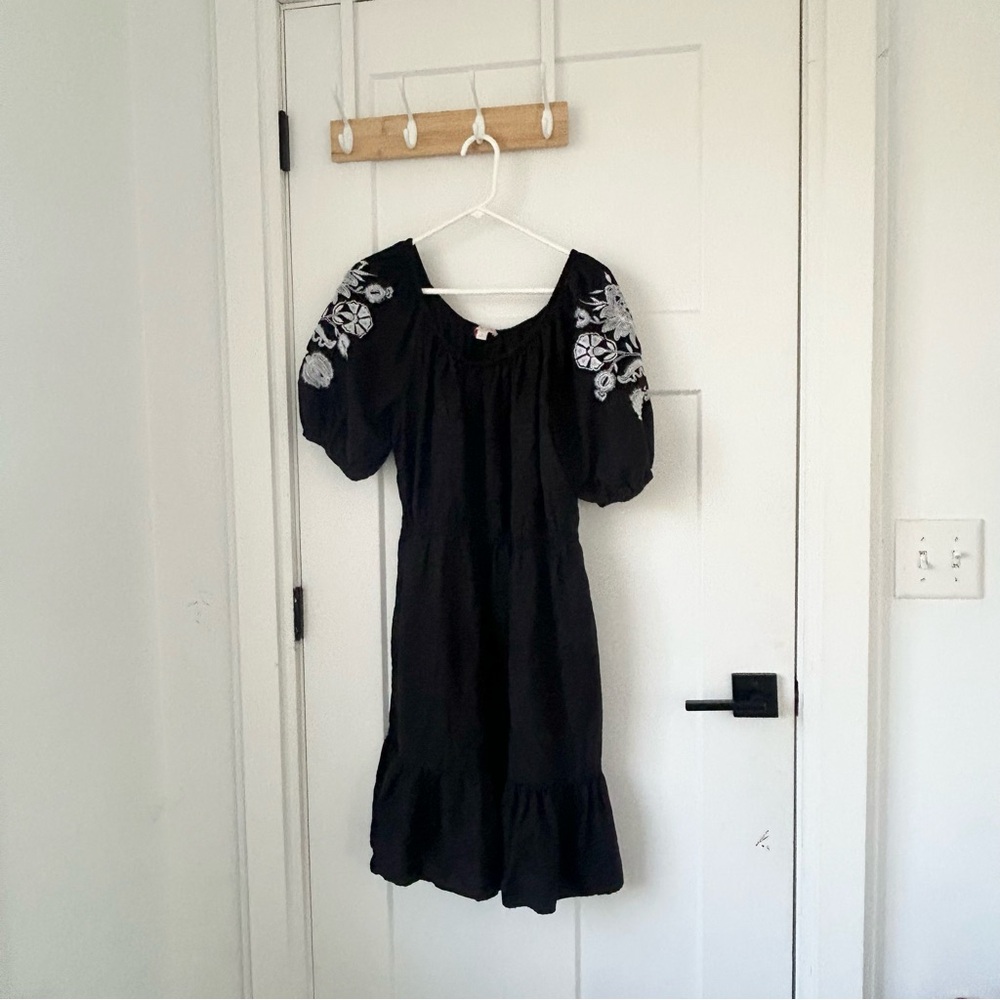 Knox Rose Black Midi Dress with White Floral Details